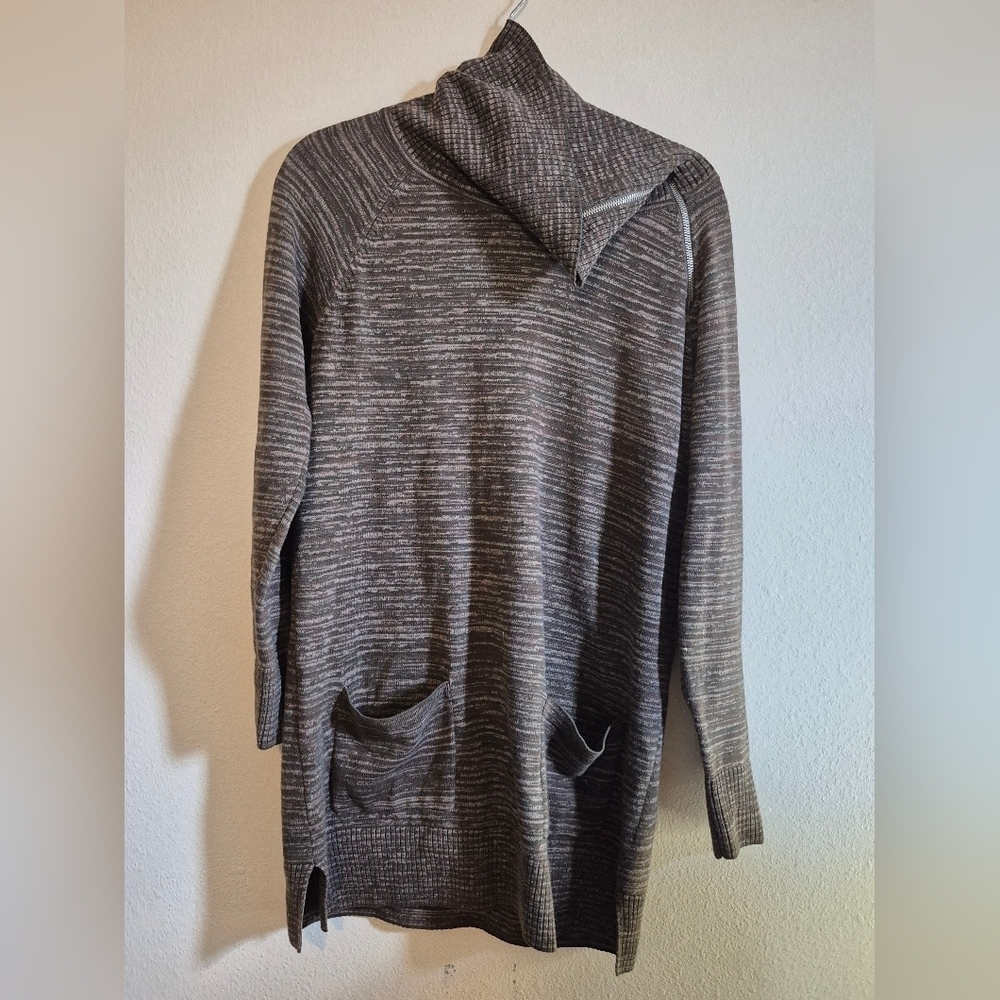 Eight Eight Eight Gray Hooded Cardigan
